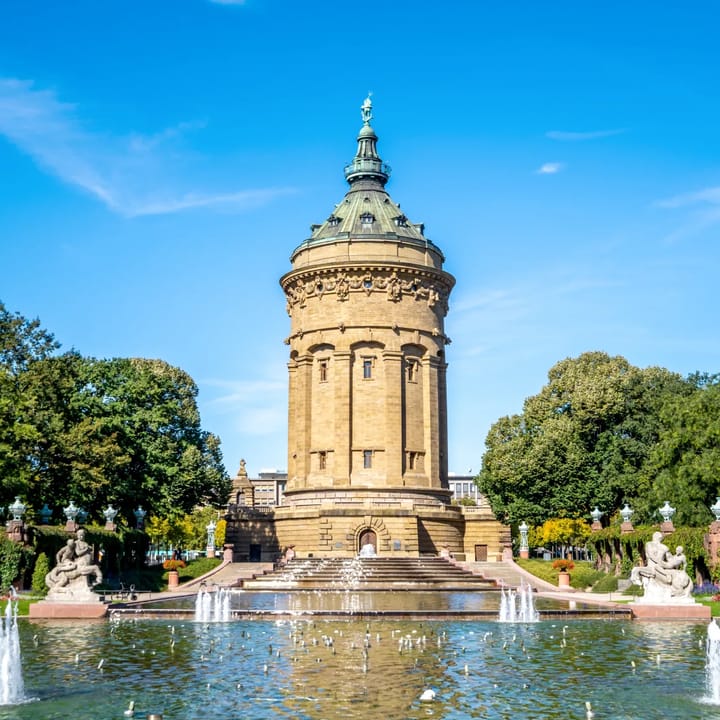 Mannheim_shutterstock_2692347161