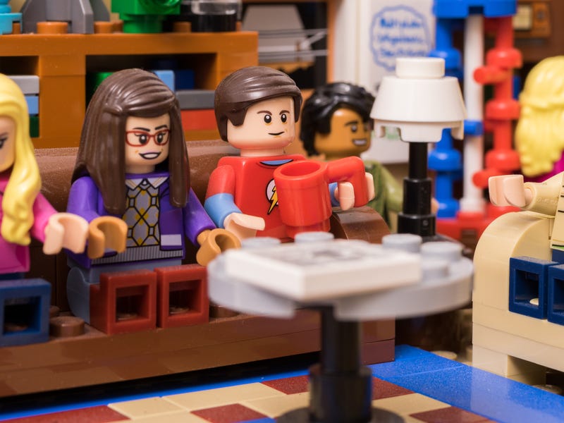 Lego-Figuren zeigen Szene aus The Big Bang Theory