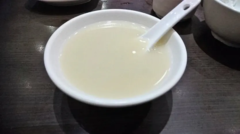 腐竹薏米雞蛋糖水