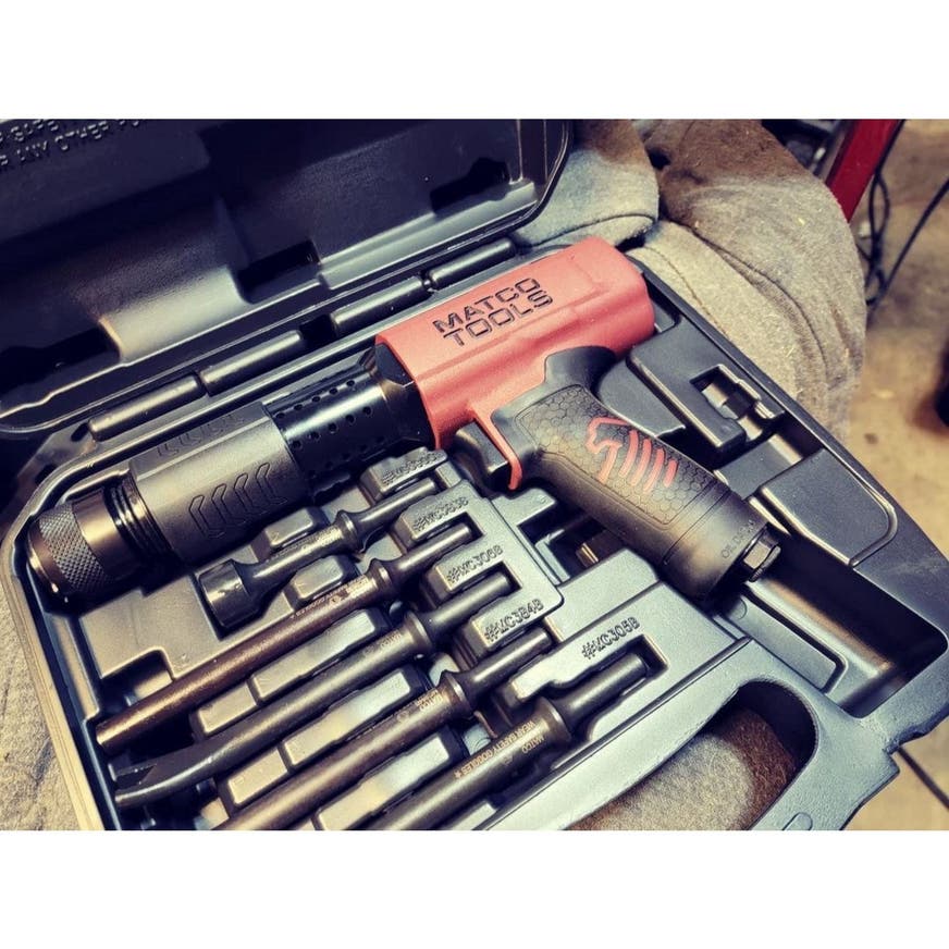 LONG BARREL PNEUMATIC AIR HAMMER KIT BURGUNDY MT2916K Matco Tools