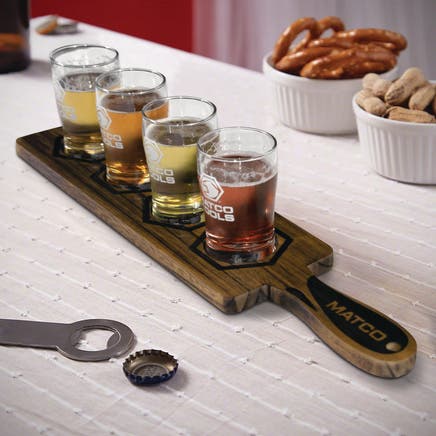 DRINK FLIGHT WITH SCREWDRIVER-SHAPED HANDLE