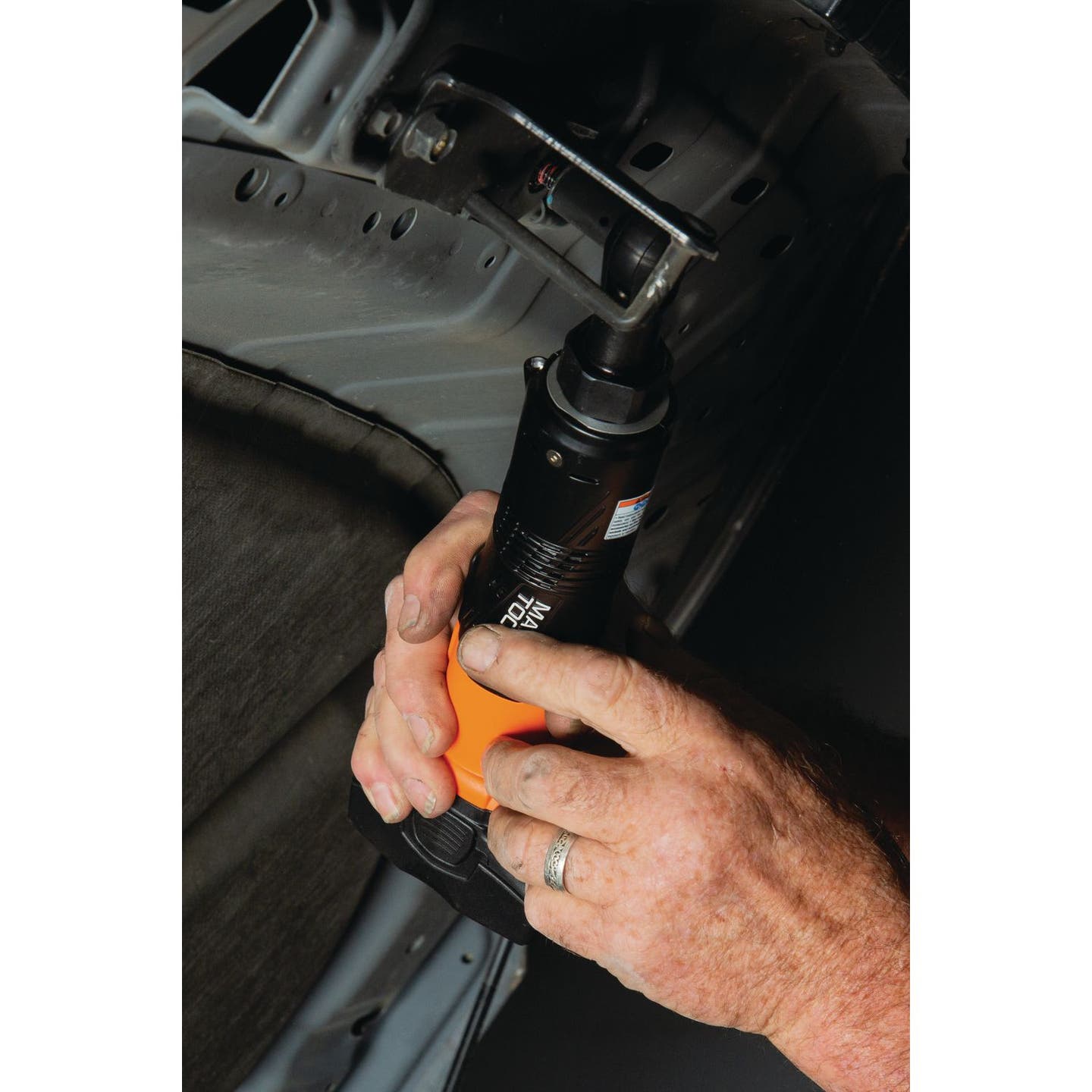 16V CORDLESS INFINIUM™ 1/4" DRIVE RATCHET KIT - ORANGE