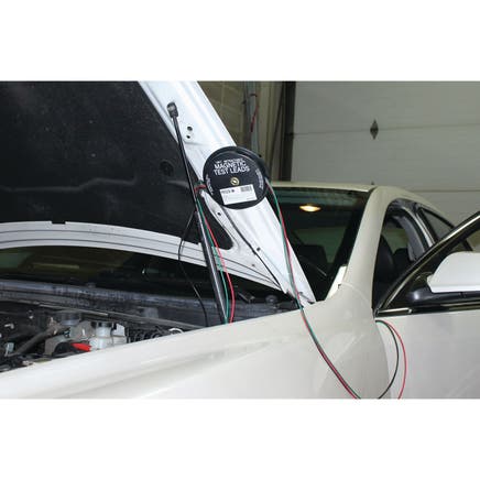 3 LEAD X 10' RETRACTABLE LEAD WITH MAGNET