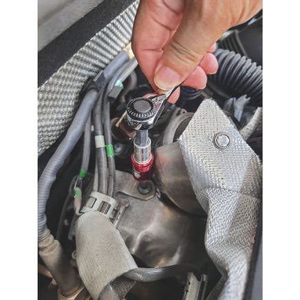 38 PIECE 1/4" DRIVE MINI RATCHET AND BIT SET