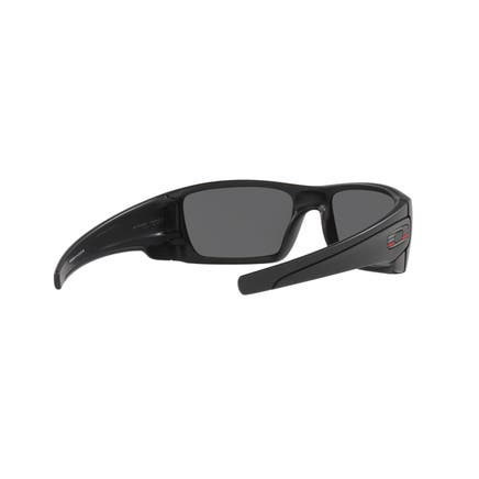 OAKLEY® SI FUEL CELL MATTE BLACK THIN RED LINE WITH PRIZM™ BLACK POLARIZED LENSES