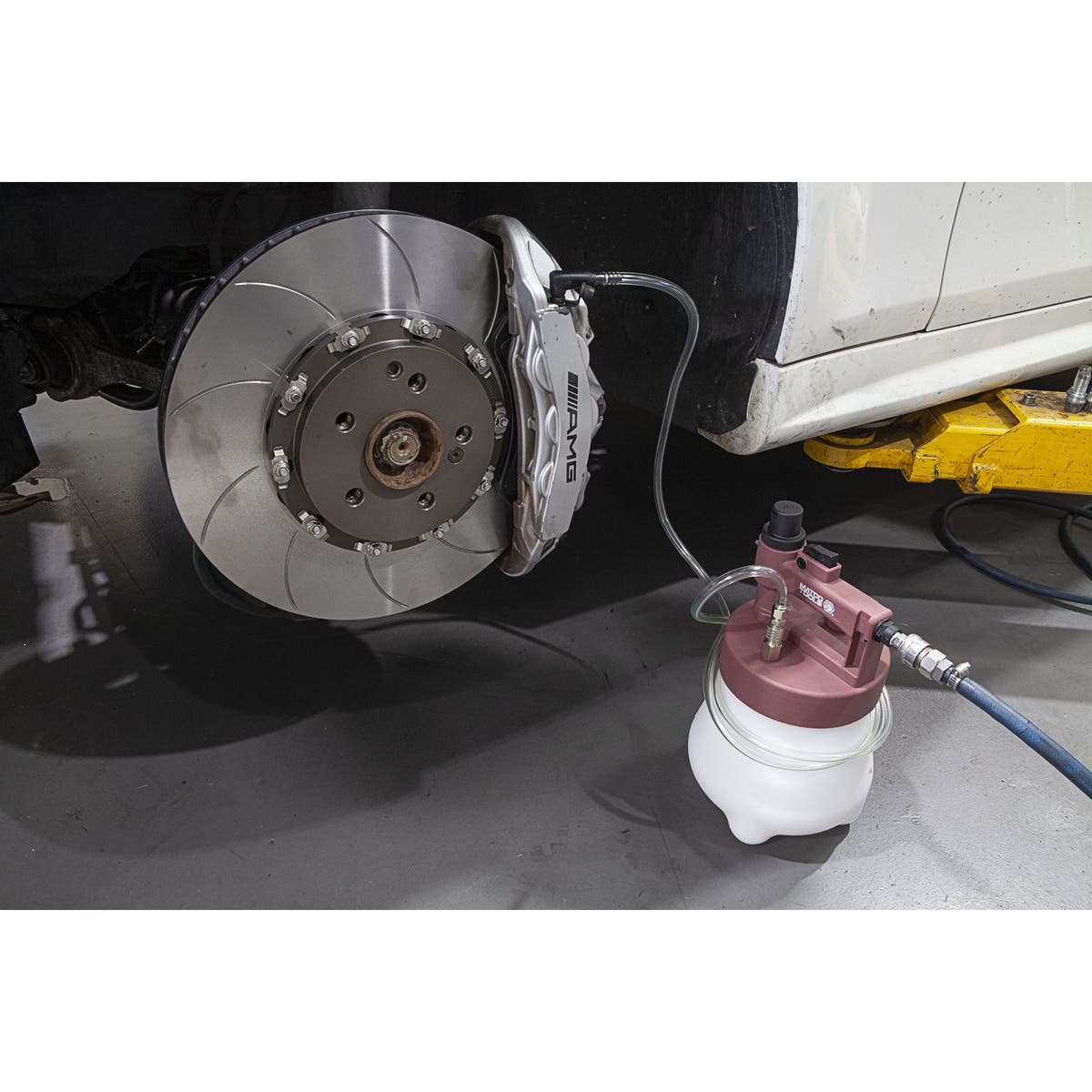 VACUUM BRAKE BLEEDER BBVQF Matco Tools