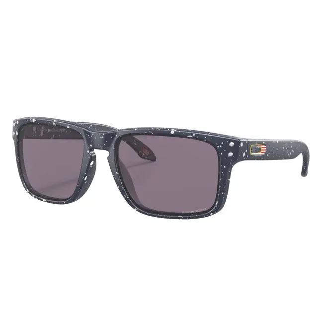 STANDARD ISSUE HOLBROOK™ USA VETERANS COLLECTION NAVY SPLATTER WITH PRIZM™ GRAY LENSES
