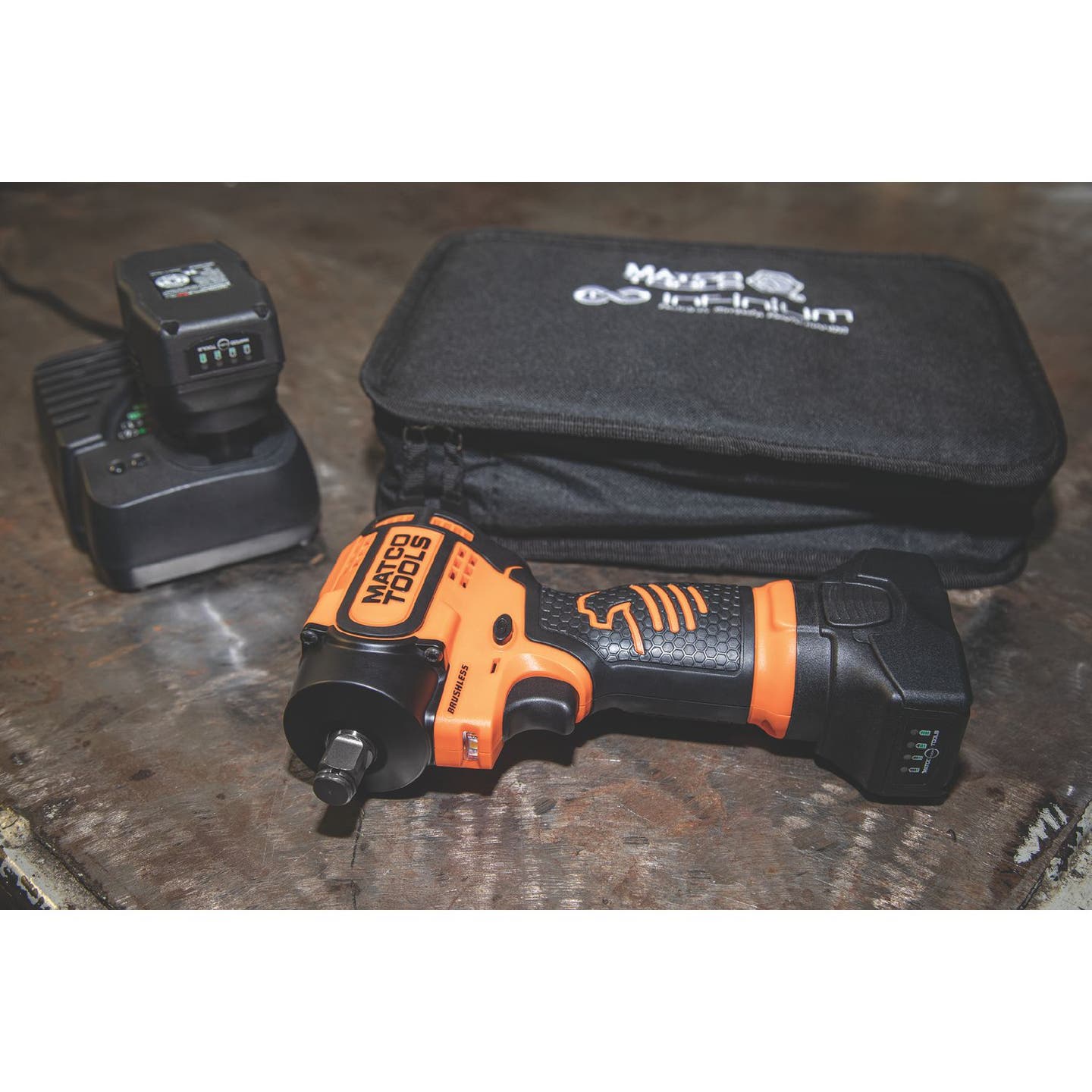 16V CORDLESS INFINIUM™ 1/2" DRIVE STUBBY IMPACT WRENCH - ORANGE
