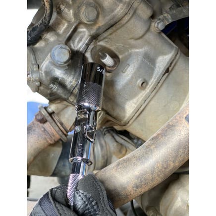 3/8'' DRIVE 14MM METRIC 6 POINT 3-1/2'' LONG SPRING LOADED UNIVERSAL JOINT SPARK PLUG SOCKET