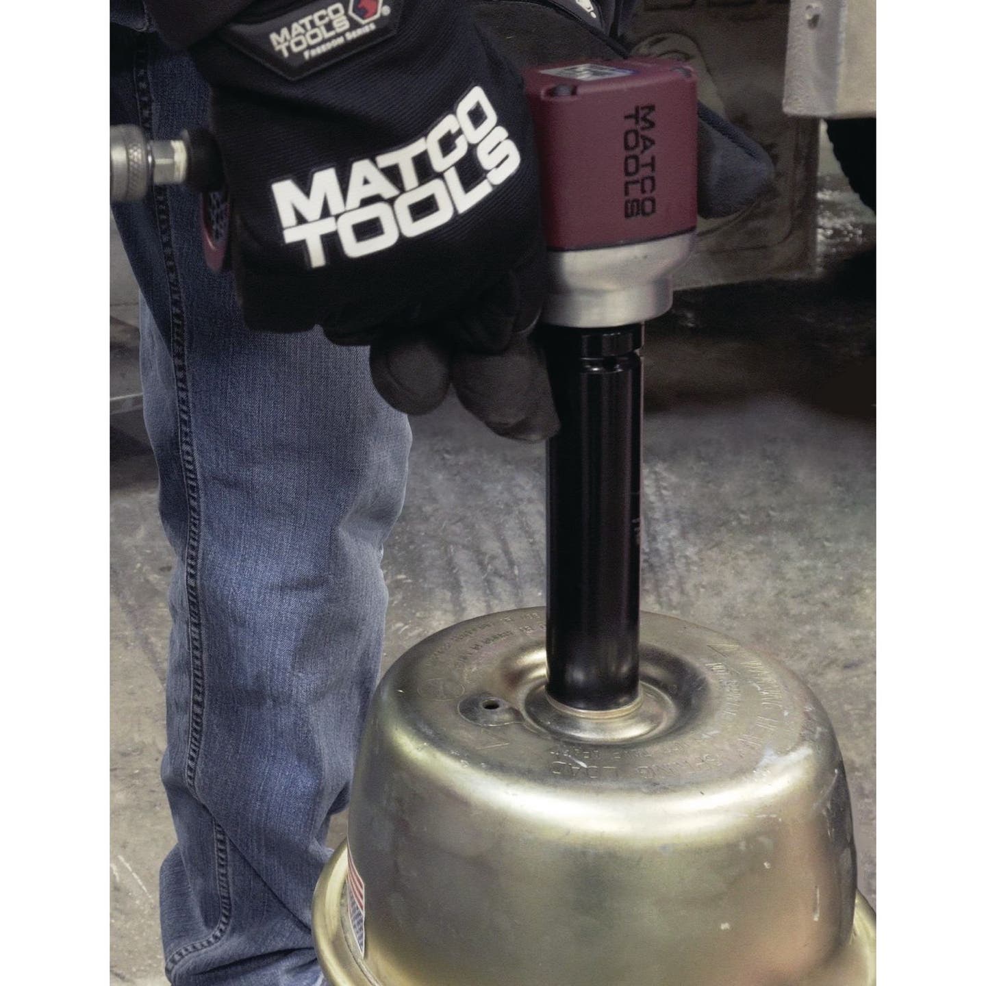 TRUCK BOLT SOCKET - 1-1/16”