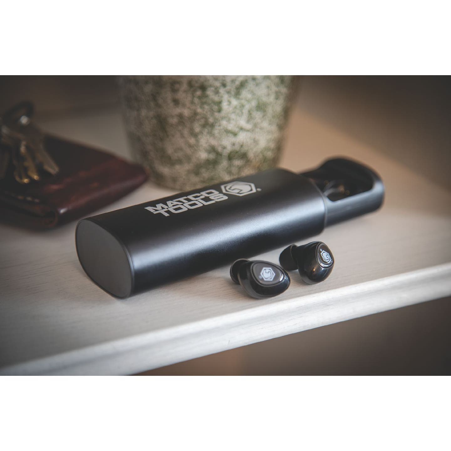 WATERPROOF WIRELESS BLUETOOTH HEADPHONES WITH POWER BANK CASE - BLACK