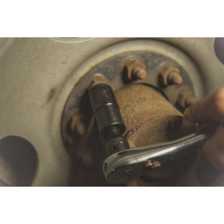 3/8" DRIVE 18-1/2" EIGHTY8 TOOTH LOCKING FLEX RATCHET WITH ERGO HANDLE - GREEN