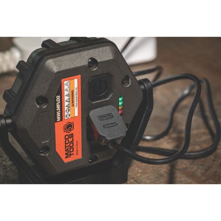 1,000 LUMENS MINI HANDHELD RECHARGEABLE FLOODLIGHT - ORANGE