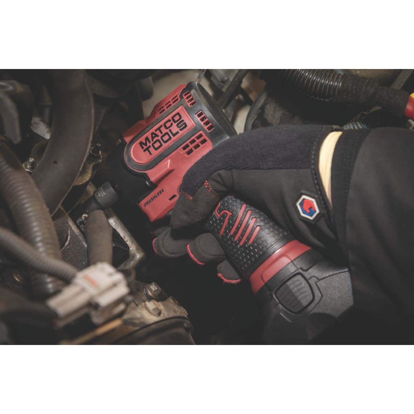 16V CORDLESS INFINIUM™ 3/8" DRIVE STUBBY IMPACT WRENCH