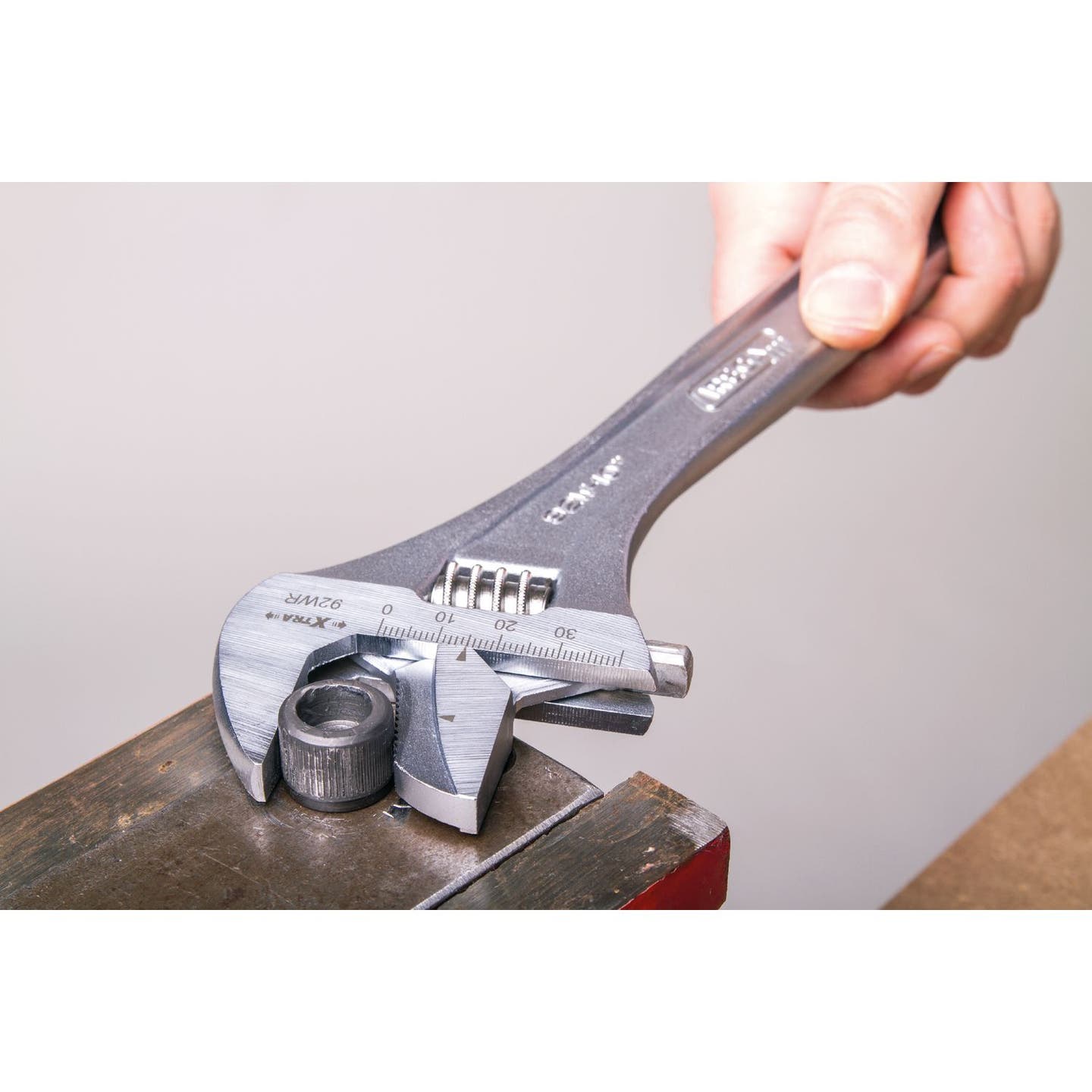 8" REVERSIBLE ADJUSTABLE WRENCH