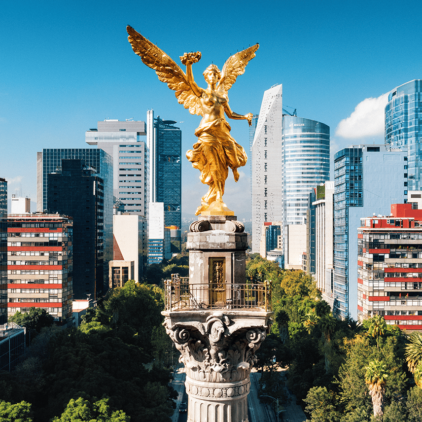 Mexico City: Statue