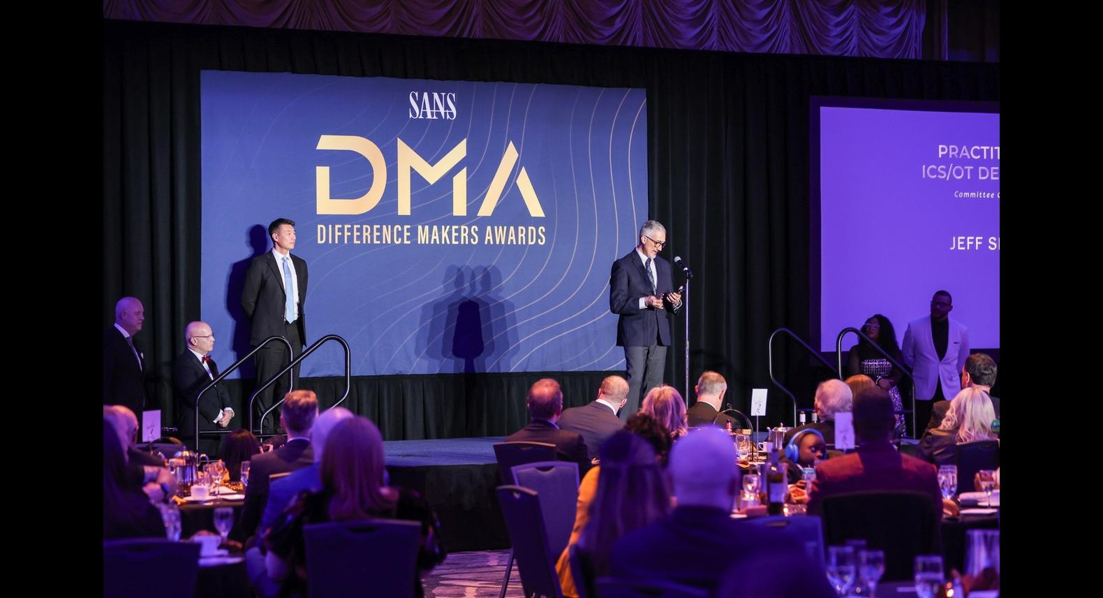 (photo credit: Jon Fleming): https://www.jonflemingphotography.com/