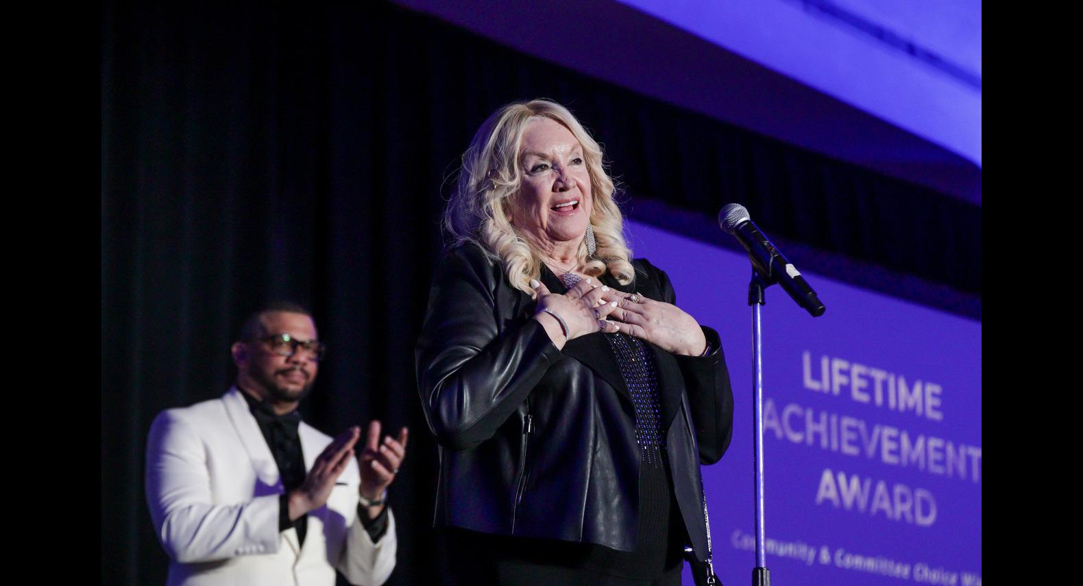 (photo credit: Lauren Murphy): https://www.laurenmurphyphoto.com/