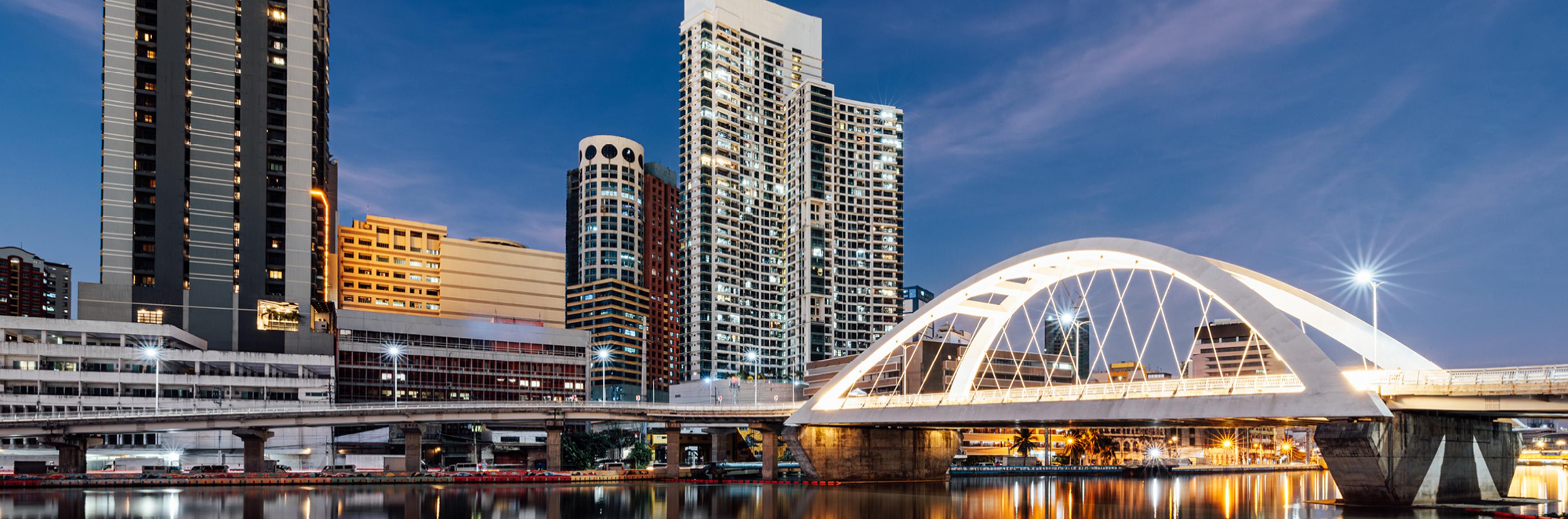 Manila, Skyscrapers and Bridge