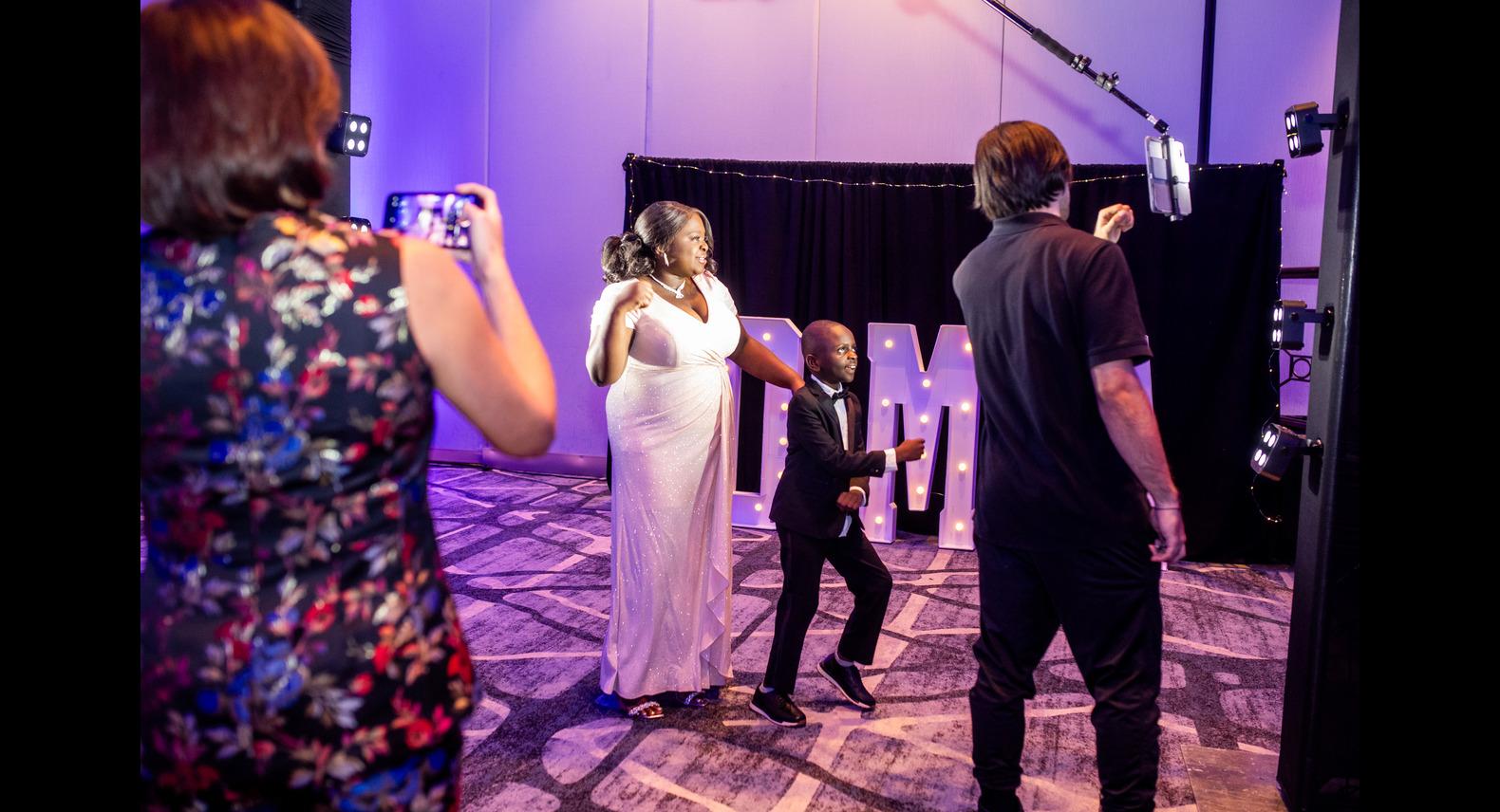 (photo credit: Lauren Murphy): https://www.laurenmurphyphoto.com/