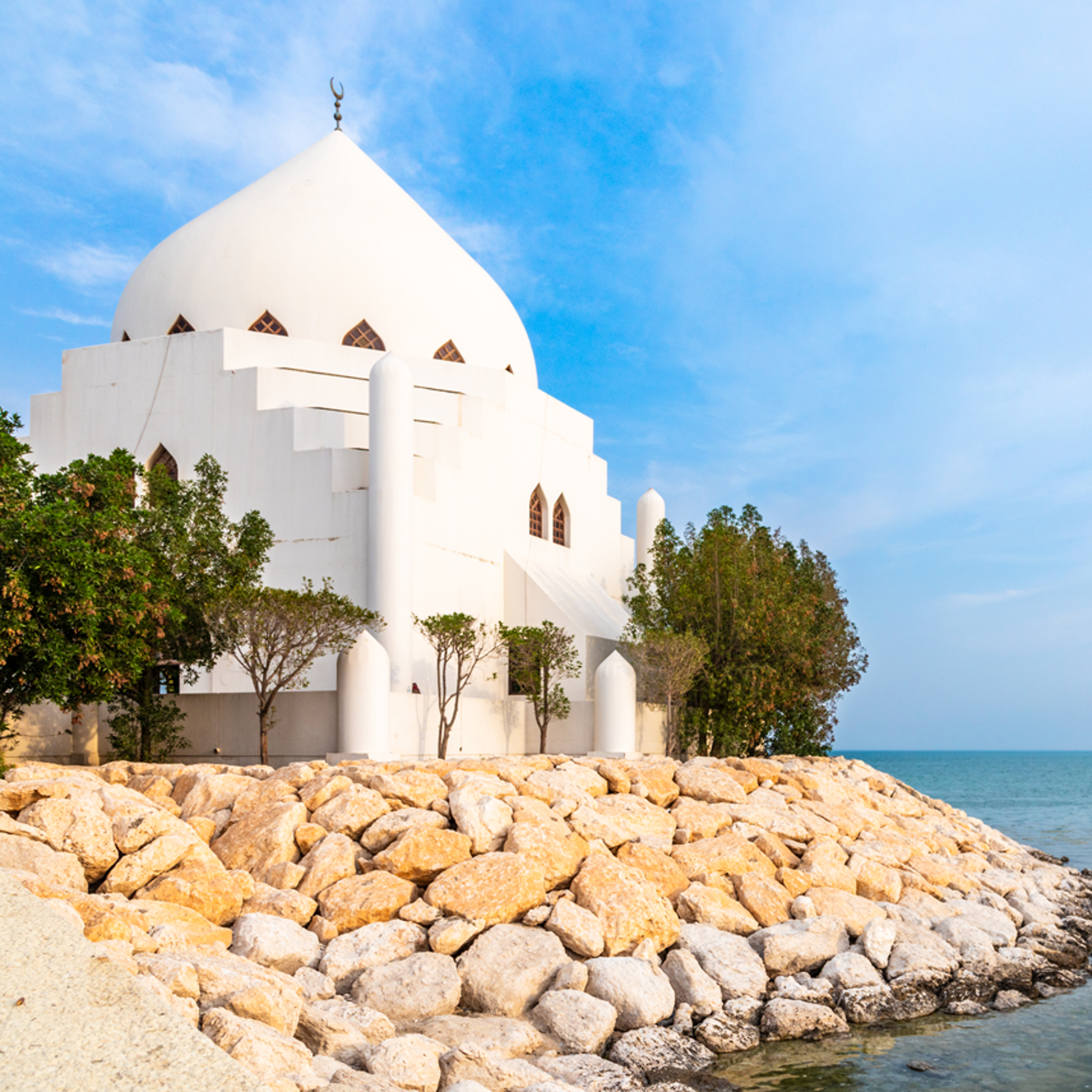 Khobar, White Building