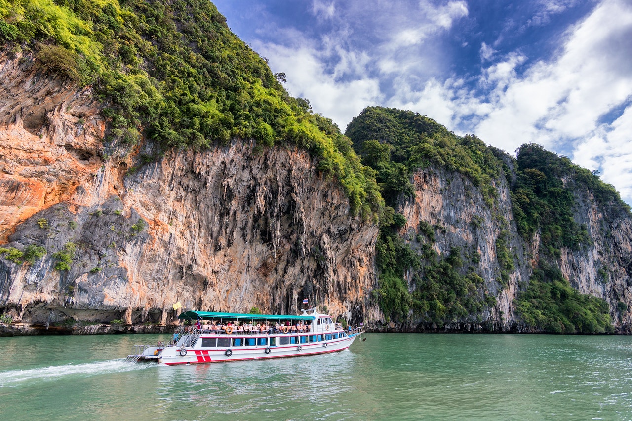 Islands of Thailand, a country with a difficult language and accompanying script