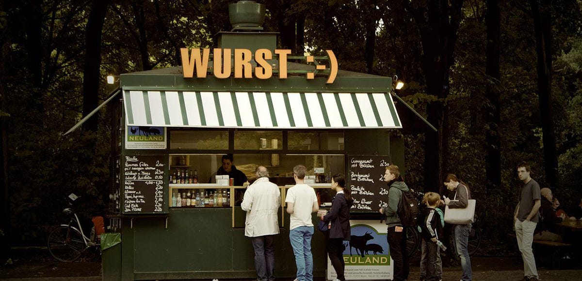 How to order food at a German hotdog restaurant.