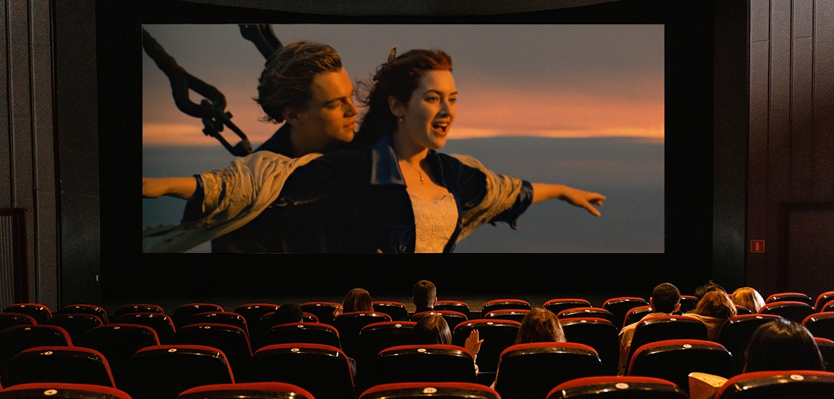 Elle a vu Titanic huit fois au cinéma.