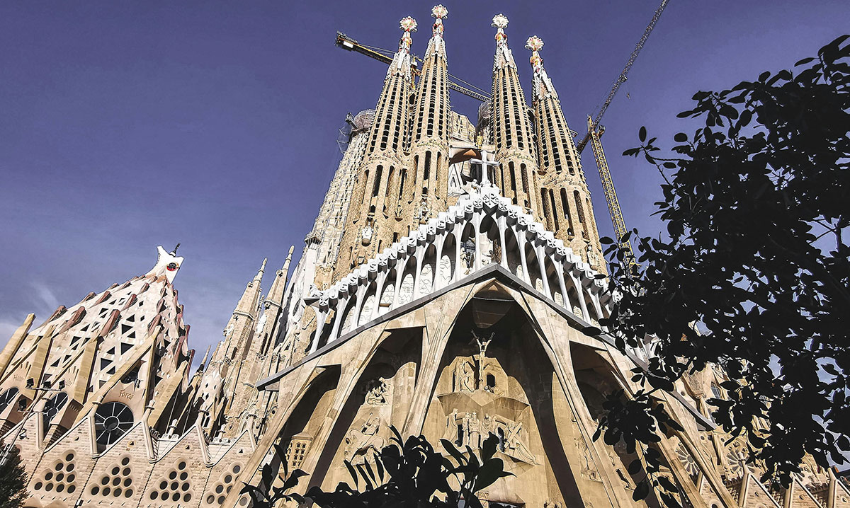 Antoni Gaudí's La Sagrada Familia.