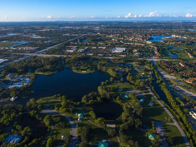 Pembroke_Pines_Kids_&_Teens_Center.jpg