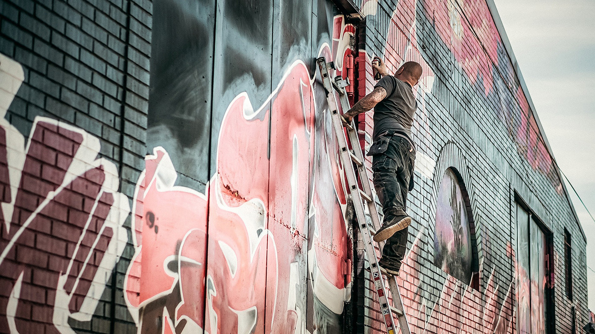 Comparative literature students read across genres including graffiti.