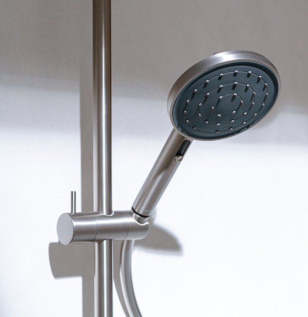 90210C3A-Track-Shower-System-new.png