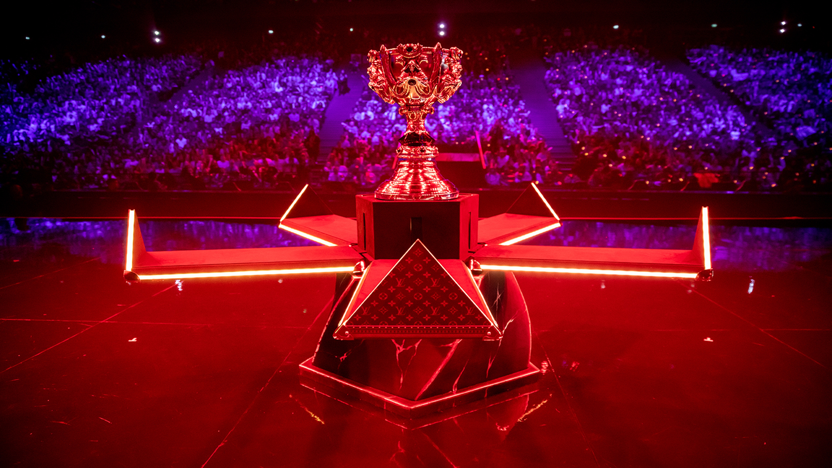 Introducing LoL Esports Manager – League of Legends