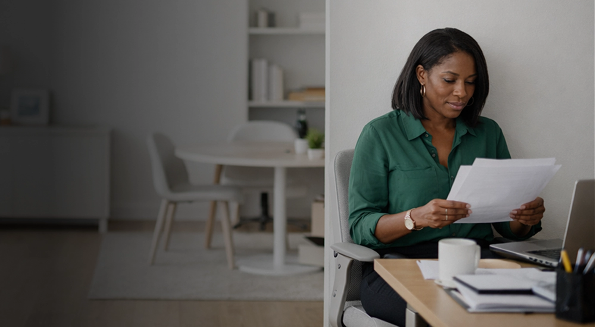 Blog Hero_1040 vs. 1099 Tax Forms_ What's the Difference_.webp