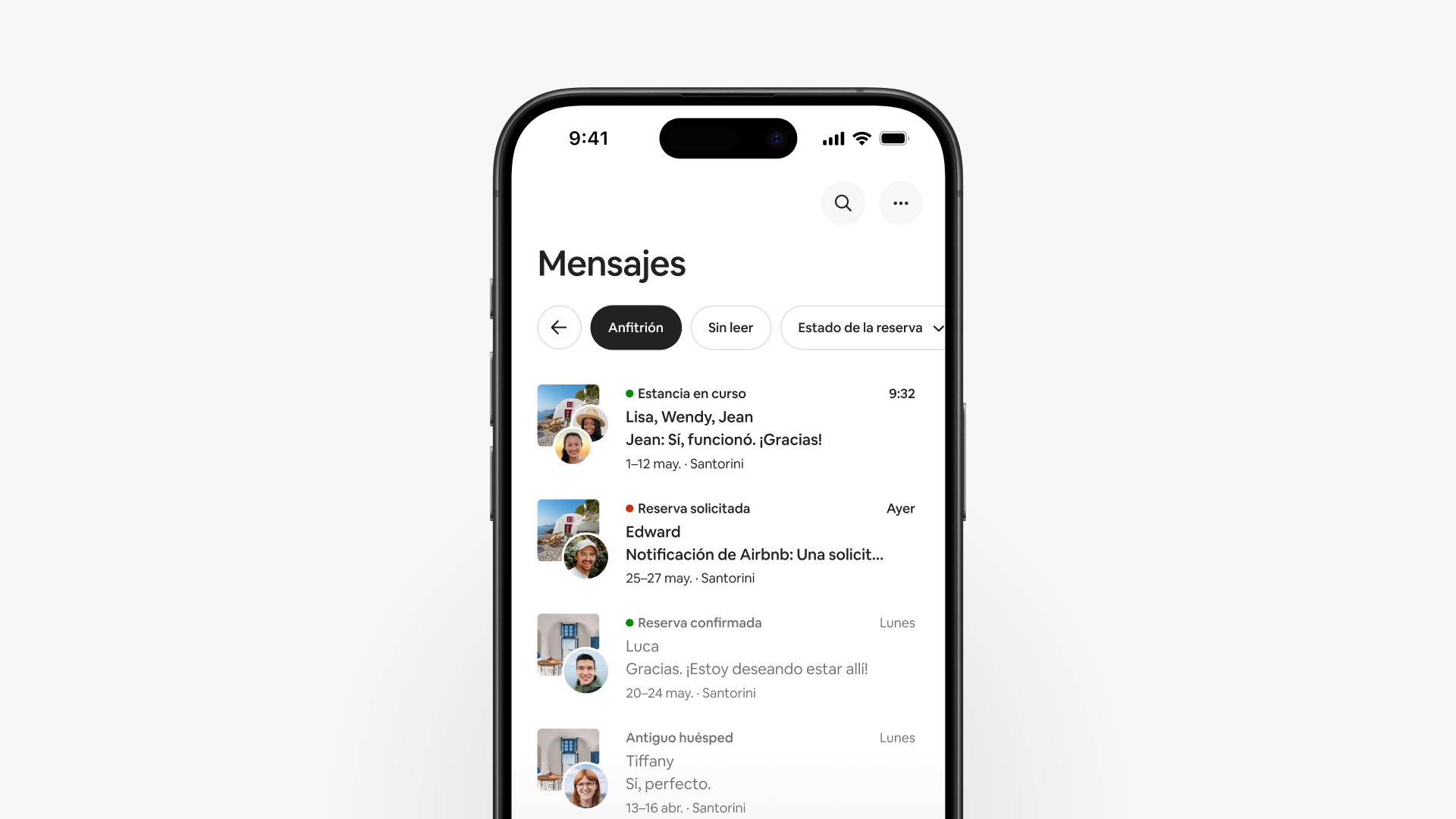 Una pantalla en la aplicación de Airbnb muestra cómo se selecciona el botón Anfitrión en la pestaña Mensajes para filtrar los mensajes de ese tipo.
