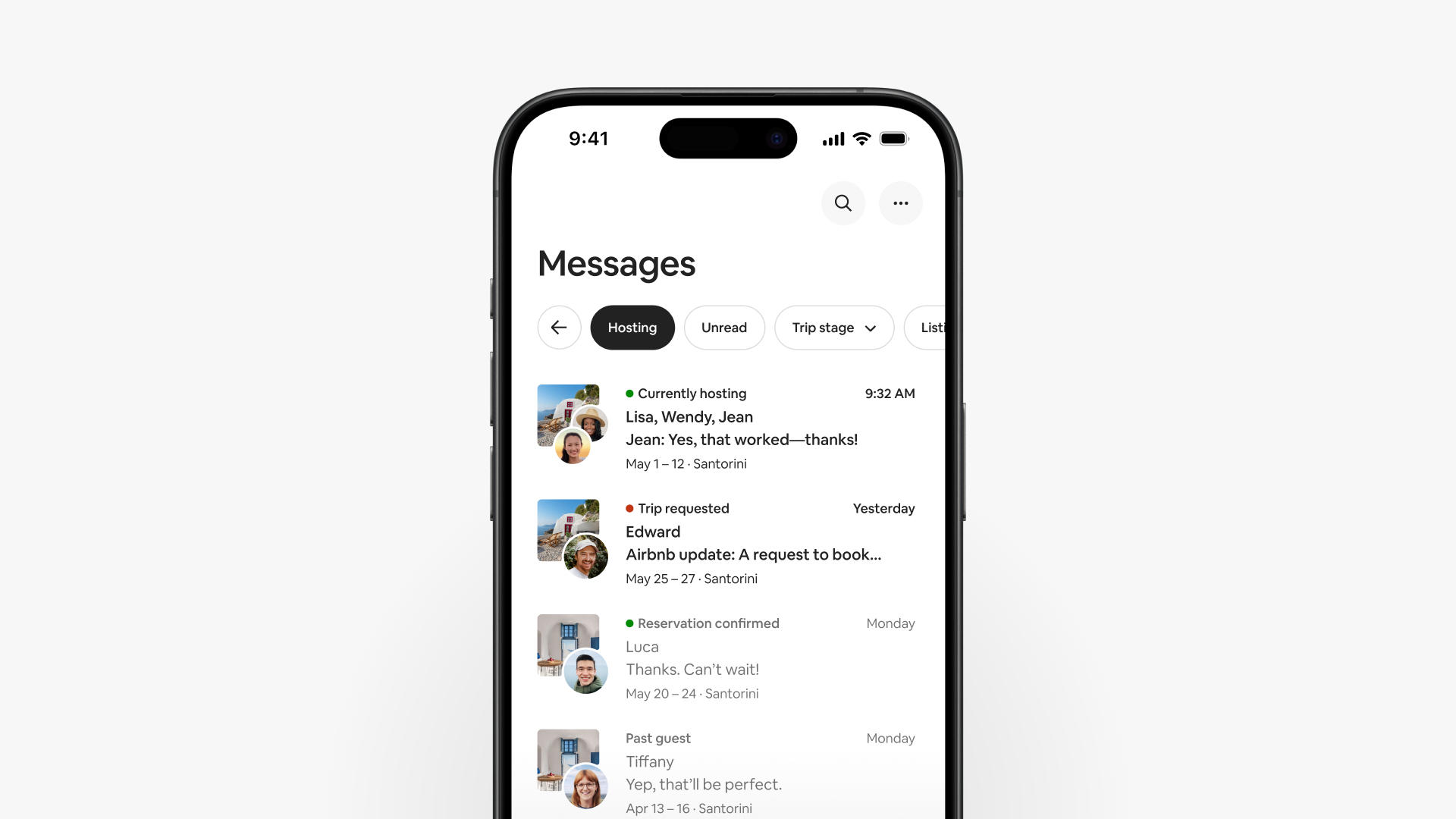 En skjerm i Airbnb-appen viser hvordan du velger Vertskap-knappen i Meldinger-fanen for å filtrere meldinger etter type.
