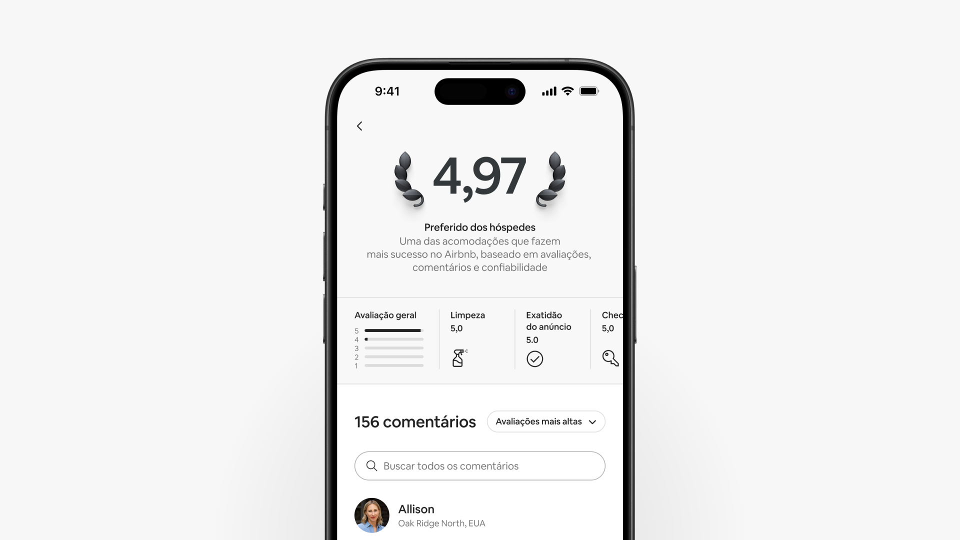 A tela de um smartphone mostra a página de avaliações de um anúncio Preferido dos Hóspedes, com uma avaliação geral de 4,97.