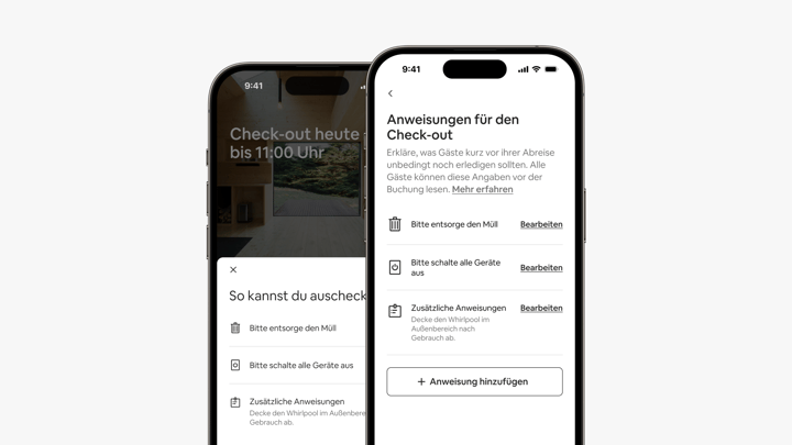 Zwei Handybildschirme nebeneinander zeigen Check-out-Anweisungen in der Airbnb-App aus Sicht von Gästen und Gastgeber:innen.