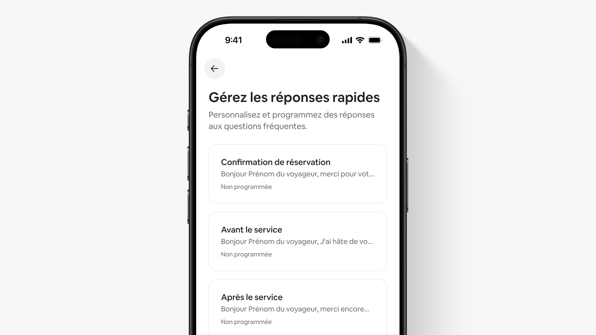 Un écran partiel dans l'application, intitulé « Gérez les réponses rapides », affiche une liste de 3 modèles de messages prérédigés.