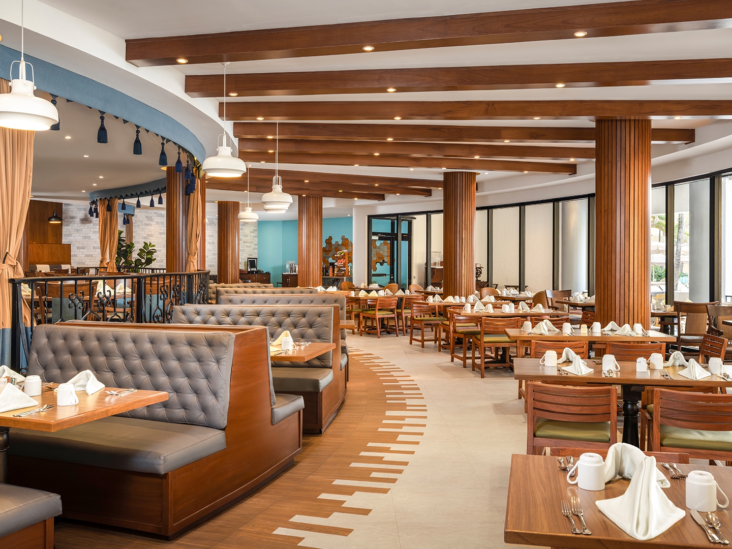 La Veranda offers relaxed buffet dining in a bright setting.