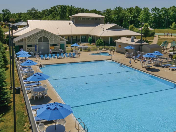 Outdoor pool at Fox River Resort in Sheridan, Illinois.