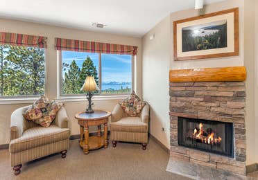 Living room in a Ridge View one-bedroom villa at Tahoe Ridge Resort