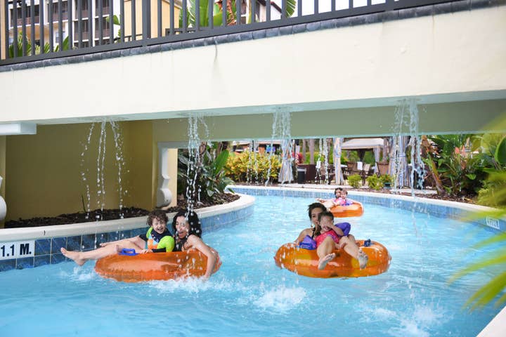 orlando family resorts lazy river