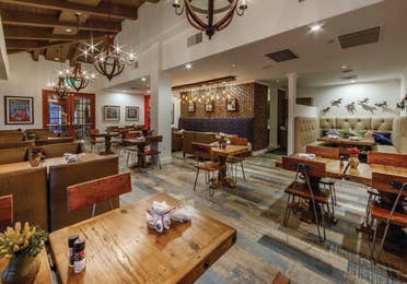 Southwestern decor-themed dining room at Scottsdale Resort in Arizona.