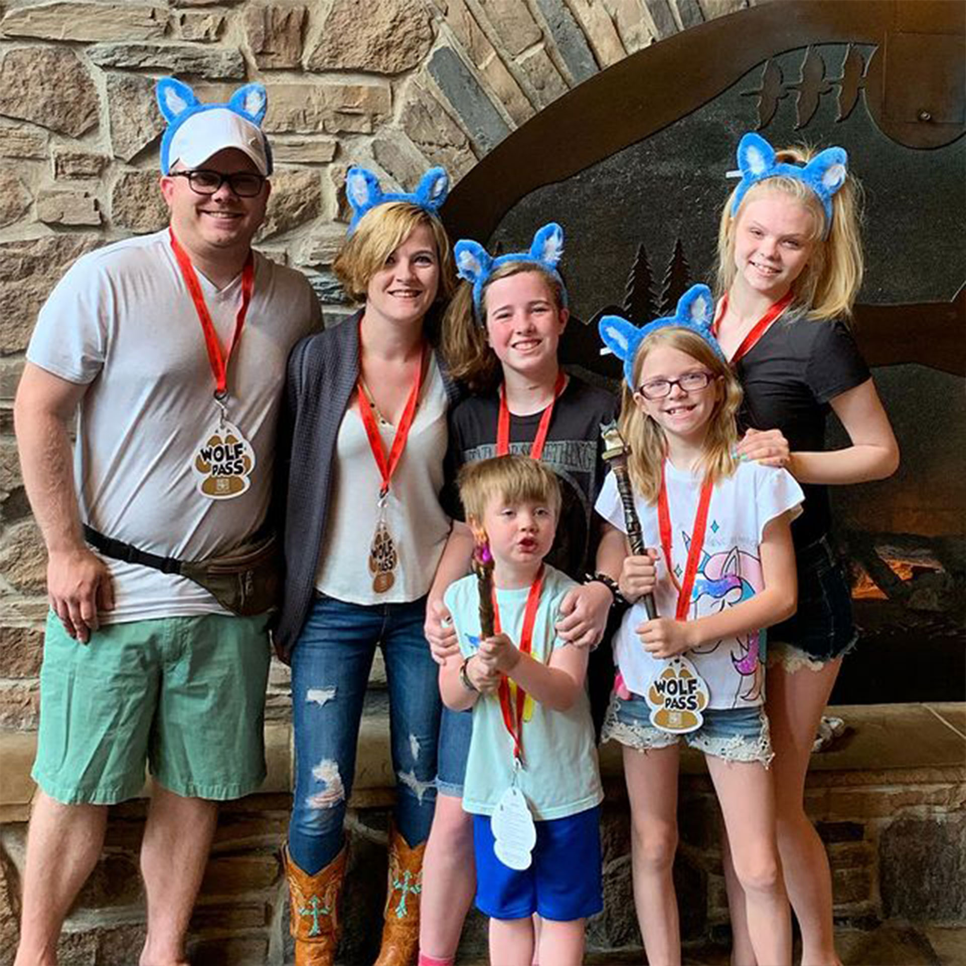 Featured Contributor, Alicia Trautwein and her husband, Andy, and their children, Hannah, Izzy, Lilly and Walker