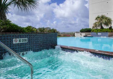 Outdoor hot tub at Galveston Beach Resort in Texas.