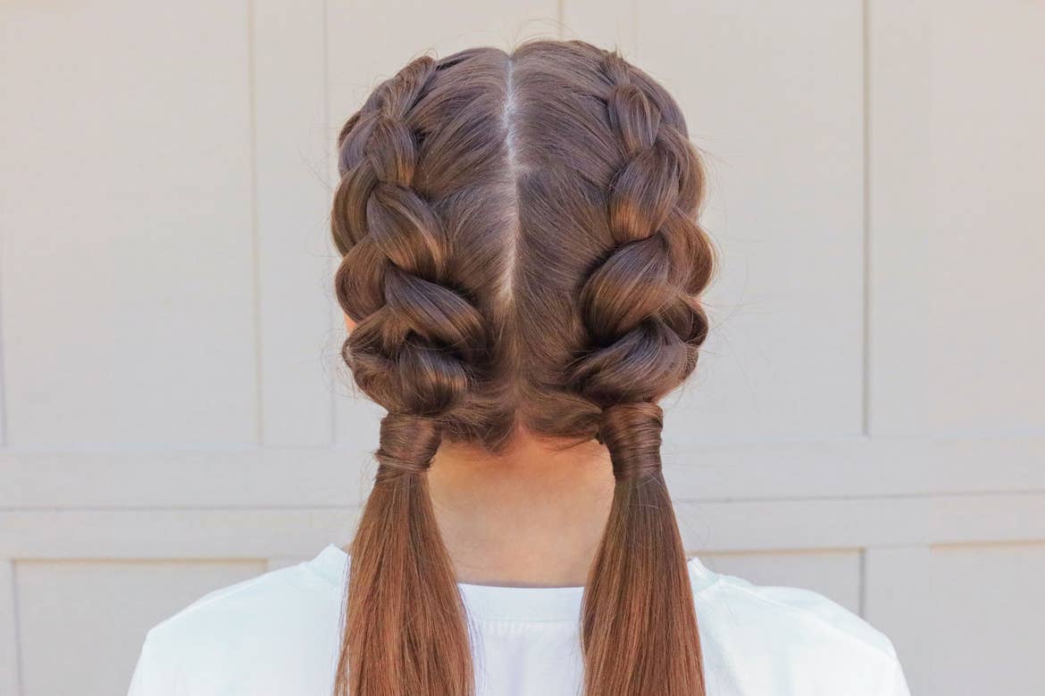 Travel-Perfect Hairstyle Tutorial with Mindy McKnight Travel-Perfect Hairstyle Tutorial with Mindy McKnight