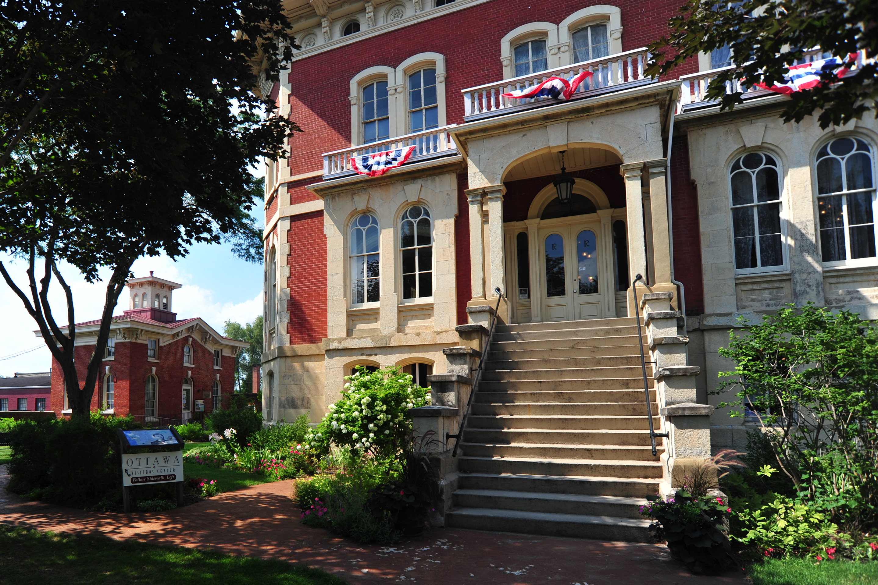 Exterior of the Historic Reddick Mansion.