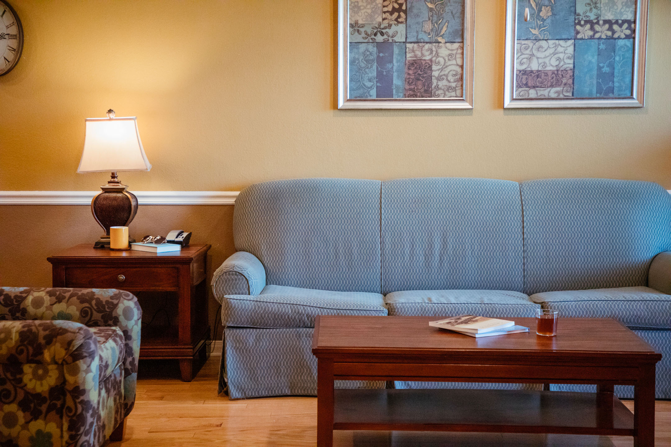 Living room in a three-bedroom ambassador villa at Galveston Seaside Resort