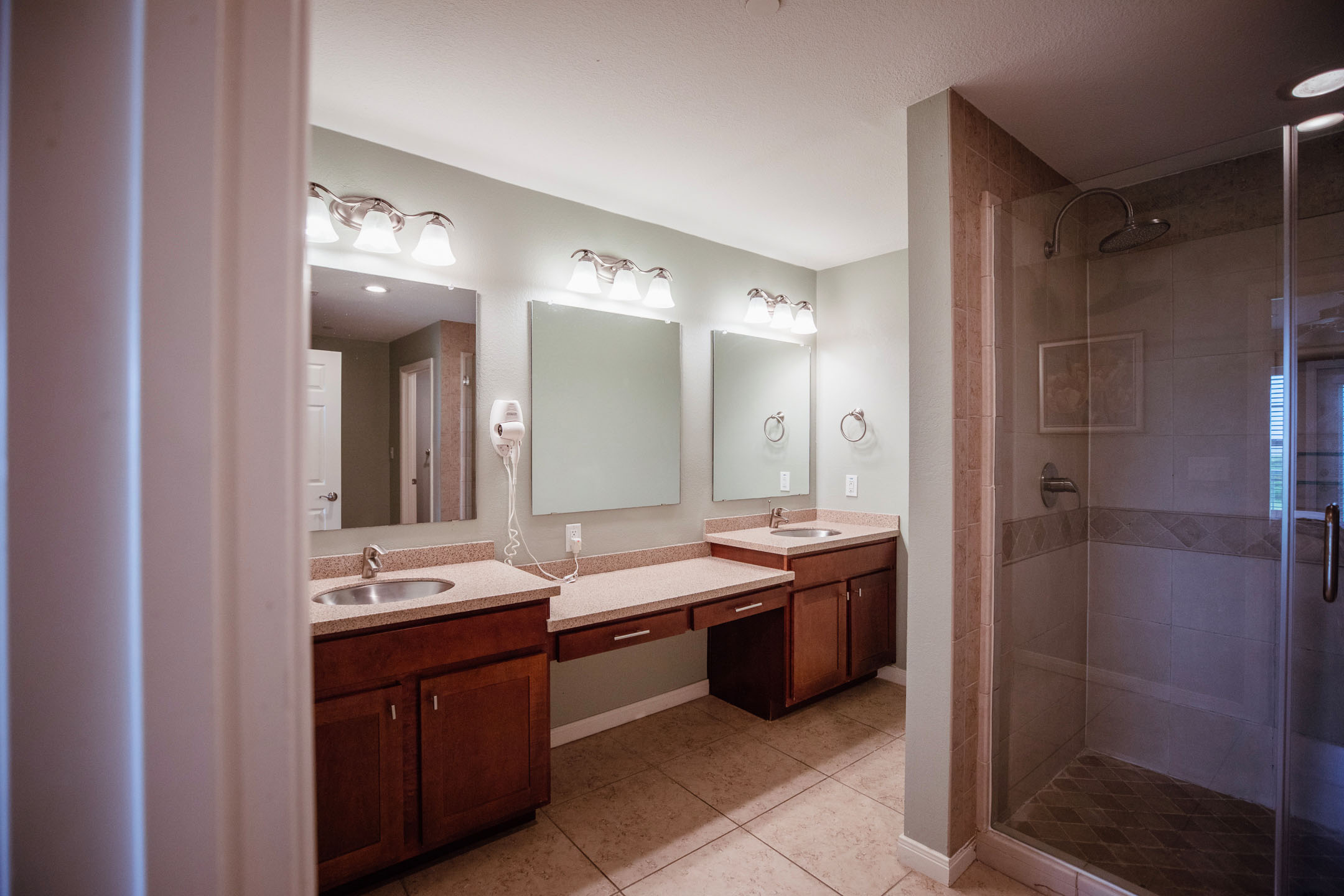 Bathroom in a three-bedroom ambassador villa at Galveston Seaside Resort